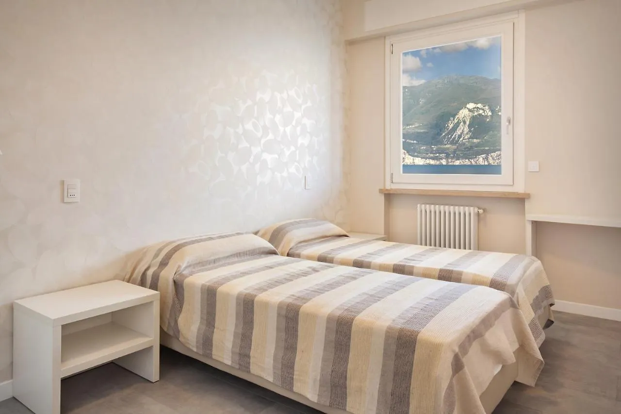 Casa Giovanna - Vista Al Lago Brenzone sul Garda Italy